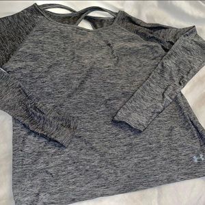 UNDER ARMOUR - criss cross grey top
